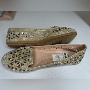 Forever Sparkly Rhinestone Eyelet Women’s Flats Ballerina Loafer 7.5 Formal